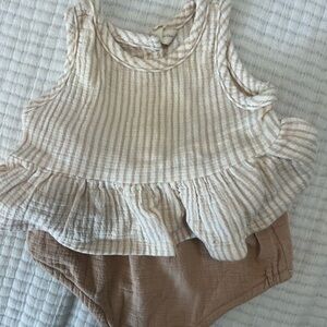 Quincy Mae Cream and Tan Kids Matching Set Size 0-3 months